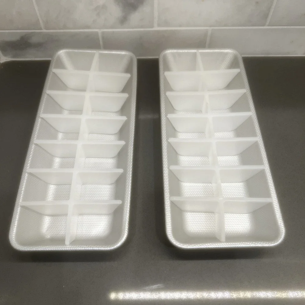 Vintage Set Aluminum Metal Ice Cube Trays 14 Cubes w/Plastic Insert 2 Trays Lot